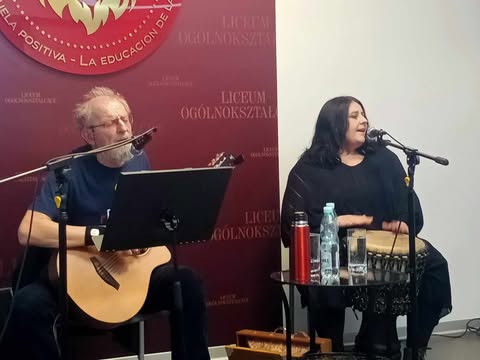 Ilustracja wprowadzenia: Spotkanie muzyczne z Ludwikiem Lehmanem w Liceum Aslan