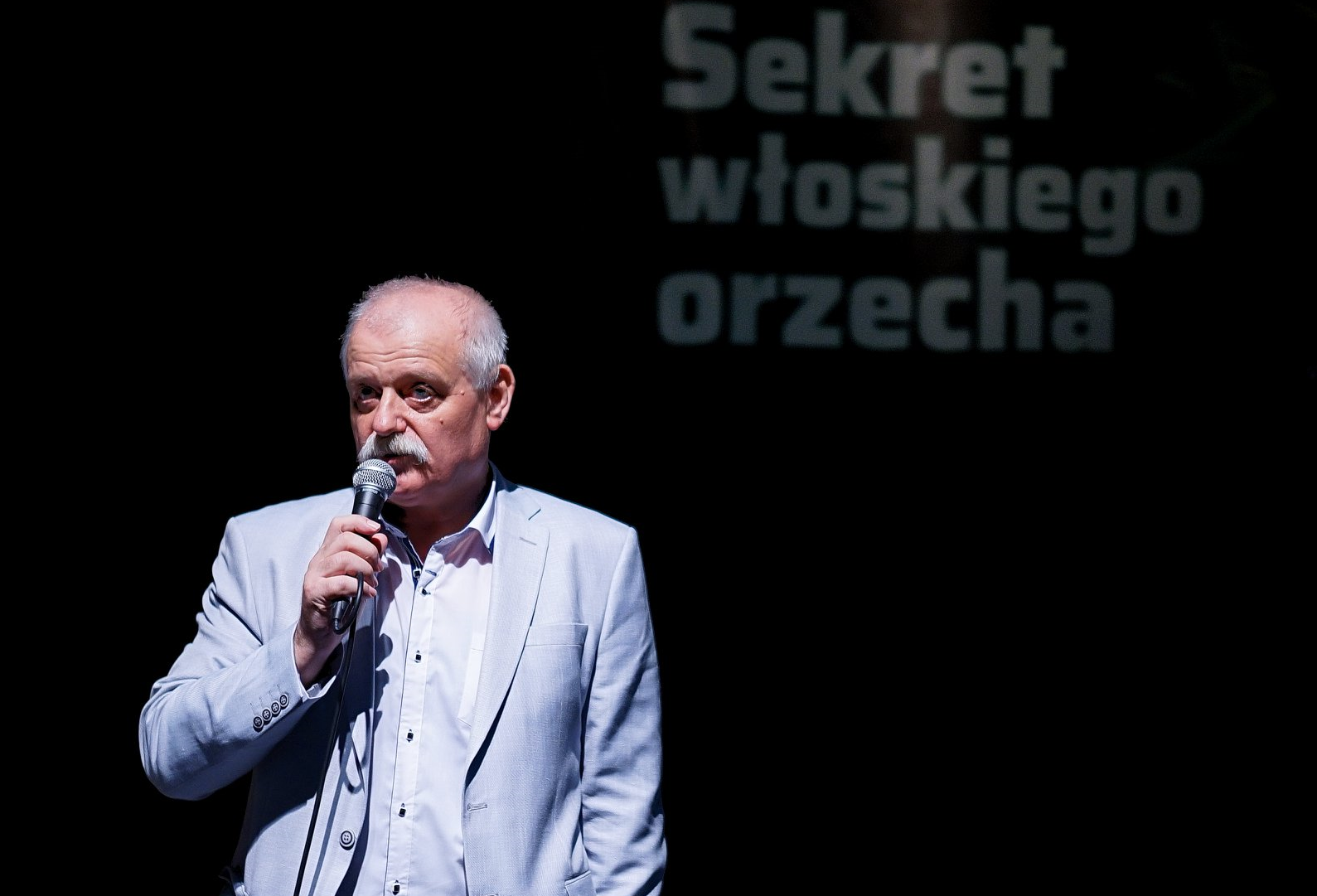 Ilustracja wprowadzenia: Pisanie pozostaje dla mnie hobby